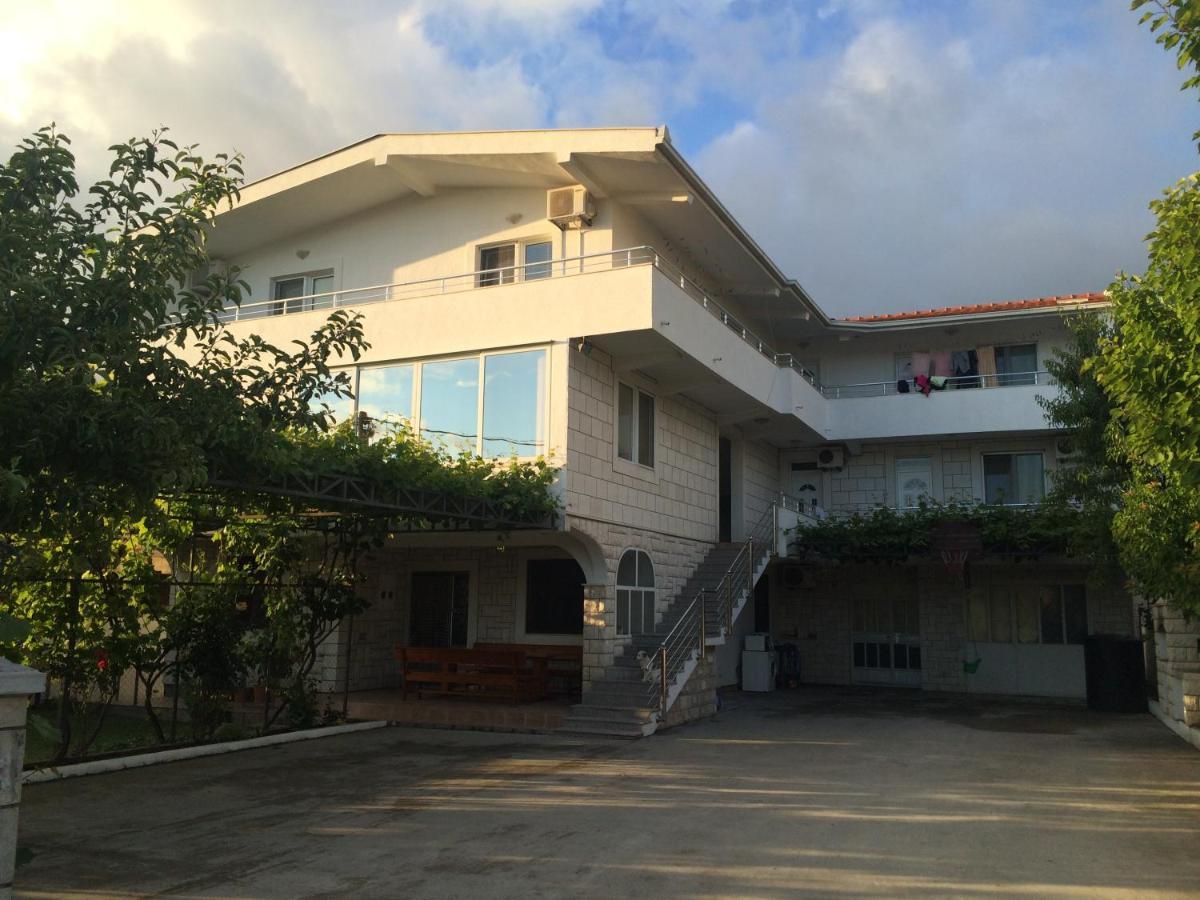 Guest House Lalic Bar Exterior photo